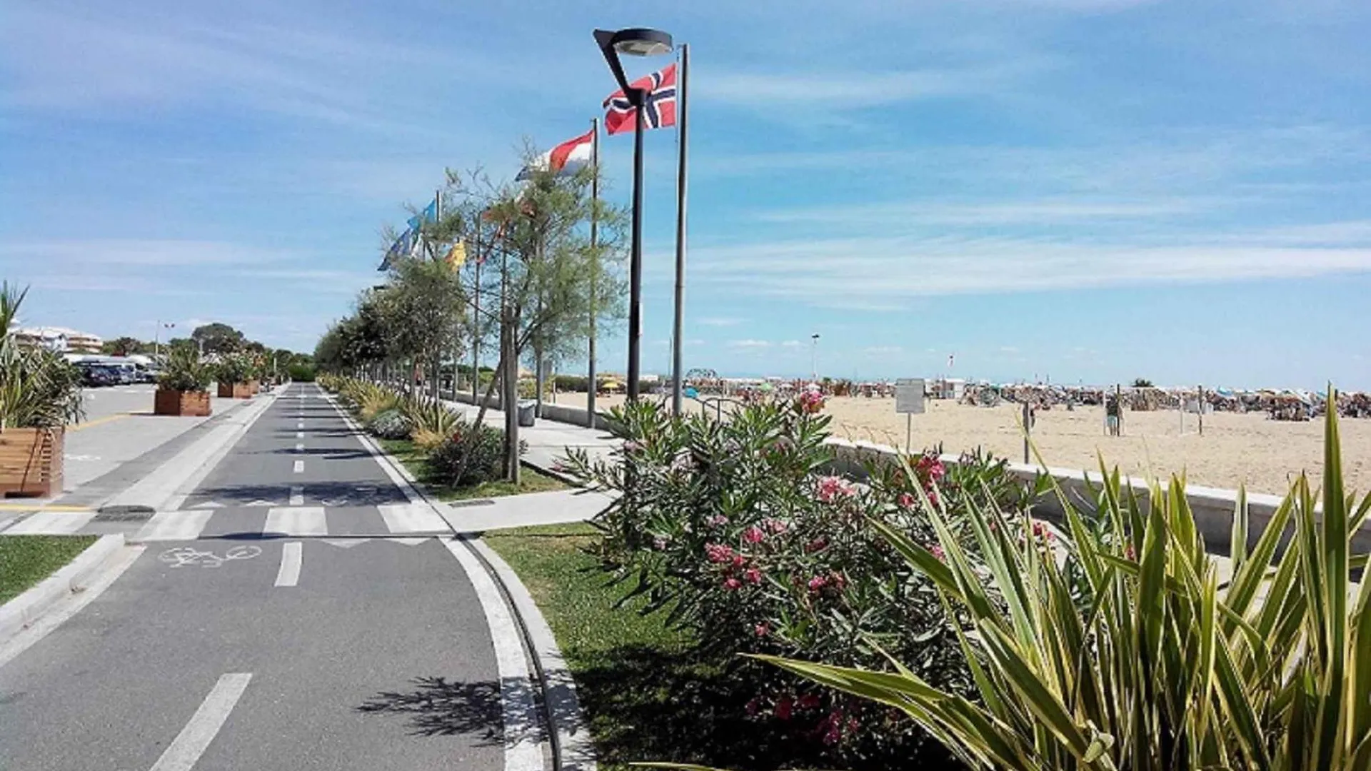 Apartment In Bibione 43483