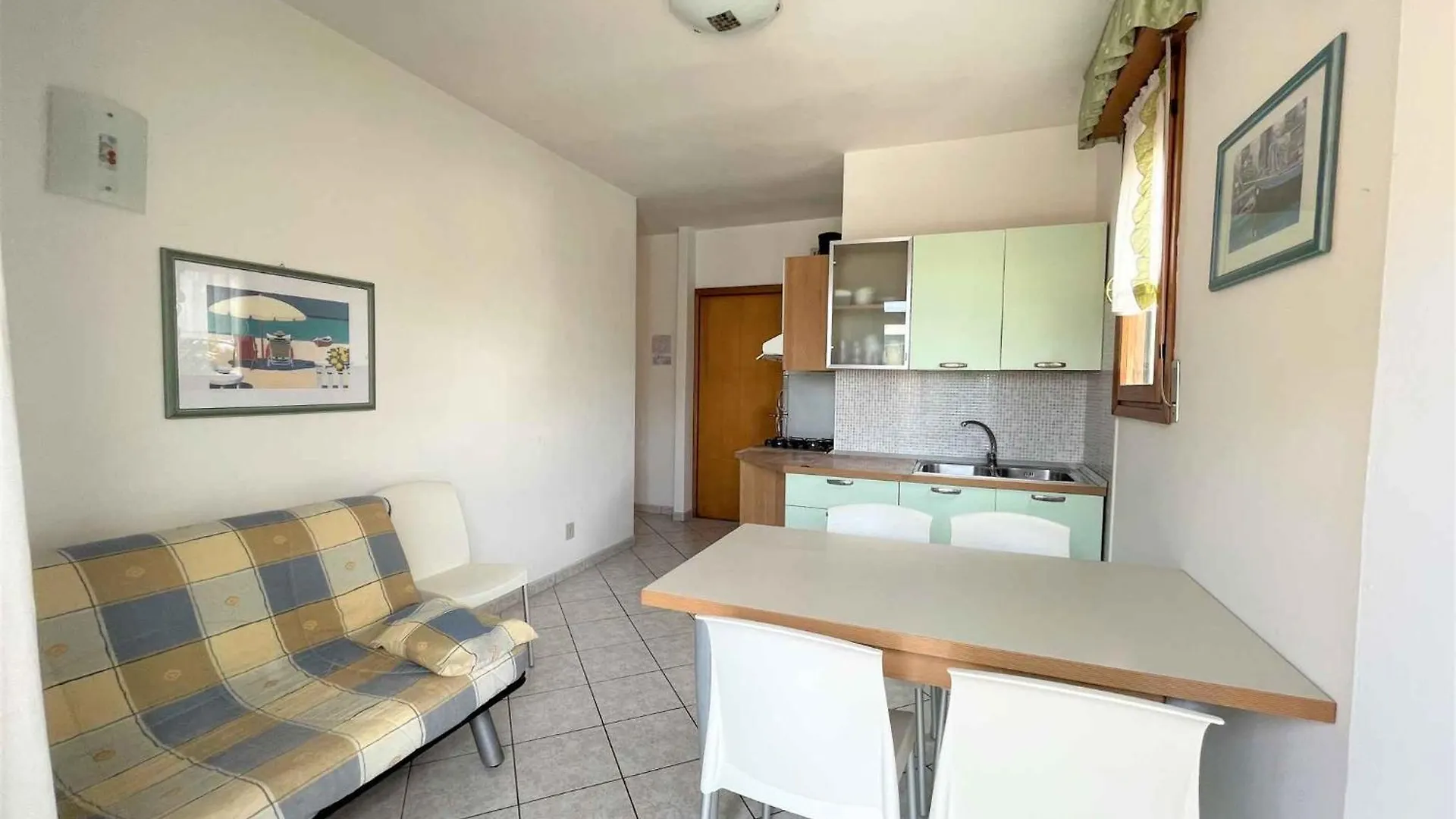 Apartment In Bibione 43483